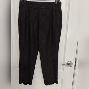 Banana Republic Womans Pants Avery Size S Low Seat Perfect condition Like a new